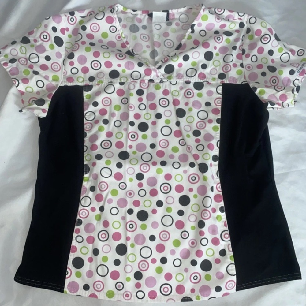 cherokee scrub top size large polka Dot Print W Solid Sides Has Pockets